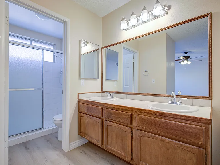 3134 Laurel Ave — Photo 9