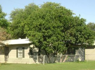 447 E Ackard Pl, San Antonio, TX 78221