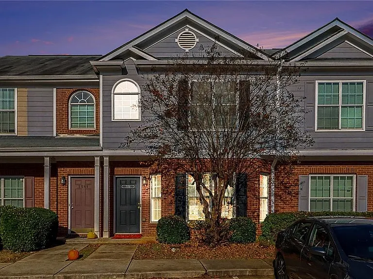 2559 Walden Lake Dr — Photo 18