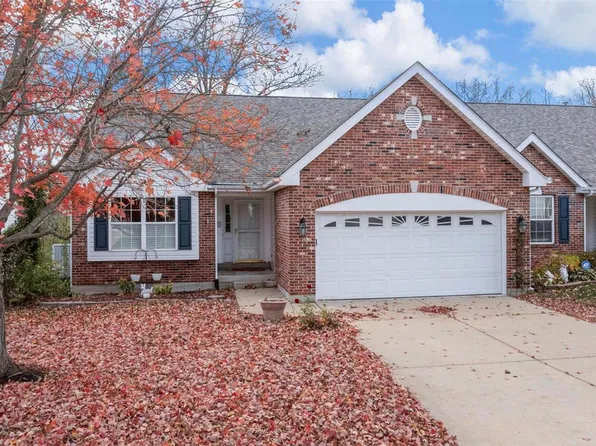 1627 Polar Dr, Wentzville, MO 63385