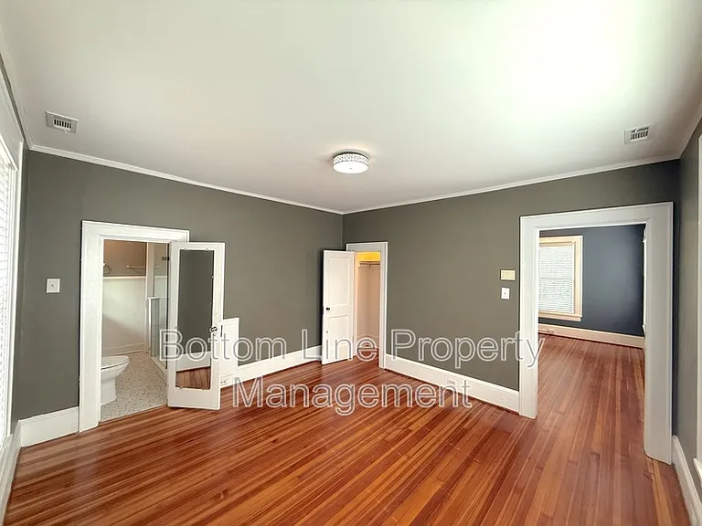613 S York St — Photo 27