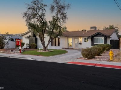 6420 Dinning Ave, Las Vegas, NV, 89107