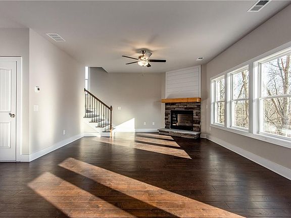 4th image of 79 Brynbrooke Ct