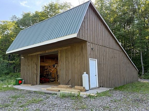 5th image of 933 Swancott Mill Rd