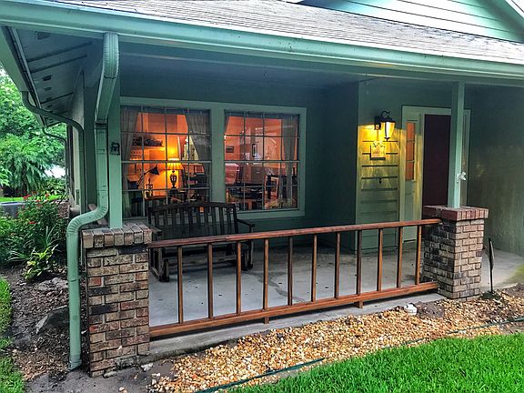 2nd image of 1630 Lawndale Cir