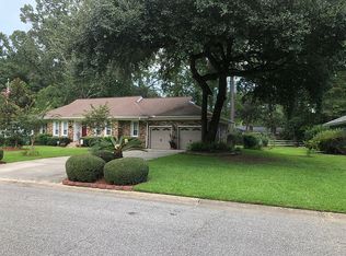 110 Sweetbriar Rd, Summerville, SC 29485