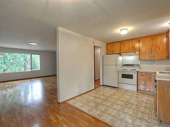 3rd image of 44549 SE 146th St