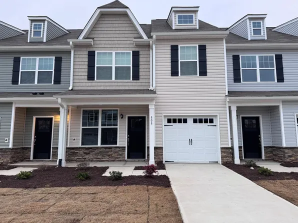 808 Pryor St, Mebane, NC 27302