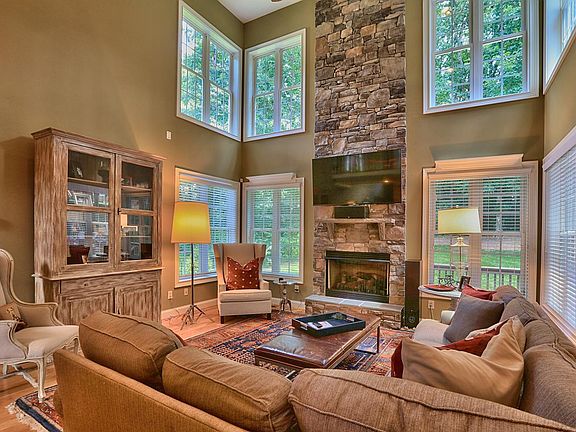 5th image of 122 Fulton Farms Ln