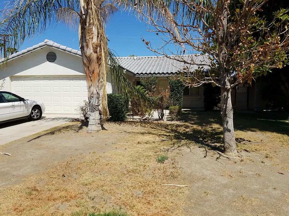 1st image of 51060 Avenida Velasco