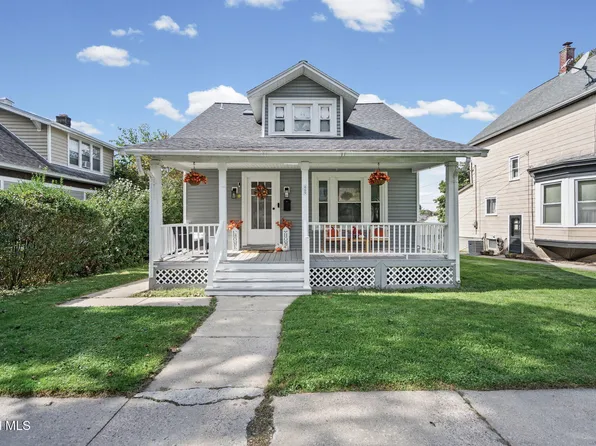 869 7th Avenue, Troy, NY 12182