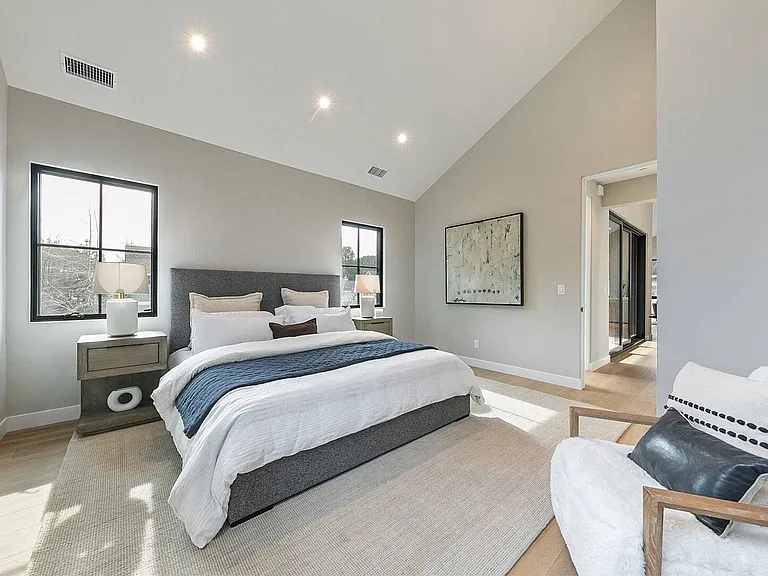 10085 SE River St — Photo 20