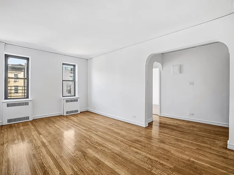 62 Leroy St #4A — Photo 3