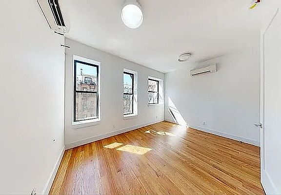 5th image of 223 E 96th St #5E