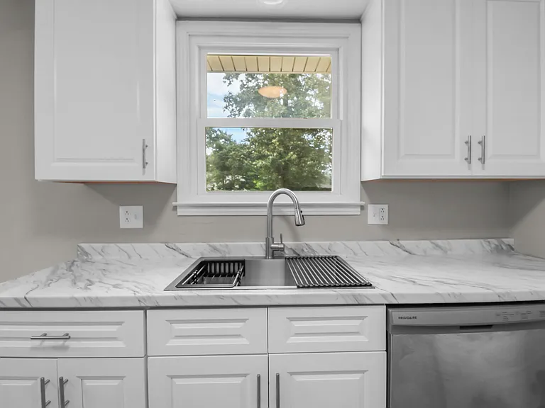 931 Poppy Dr — Photo 14