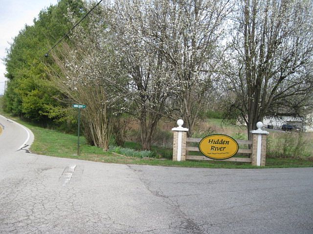 1st image of 15 Hidden River Ave