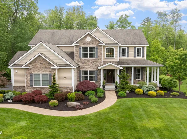 41 Tipperary Way, Ballston Lake, NY 12019
