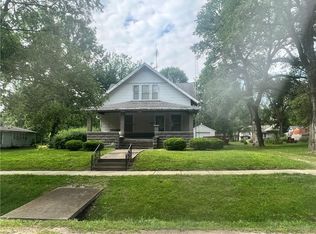 325 E Main St, Adrian, MO 64720