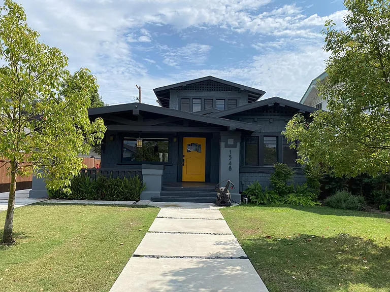 1548 W 48th St — Photo 12