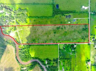 1734 Haynes Rd, Anahuac, TX 77514