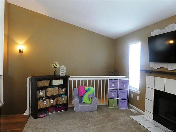 5th image of 1612 Dartmoor Dr