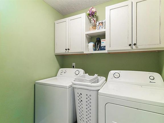 3rd image of 2636 Wild Horse Ct