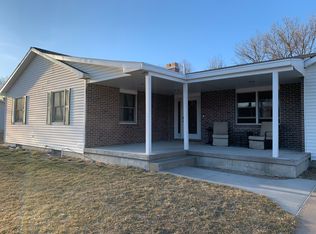 324 W Pine Ave, Elm Creek, NE 68836