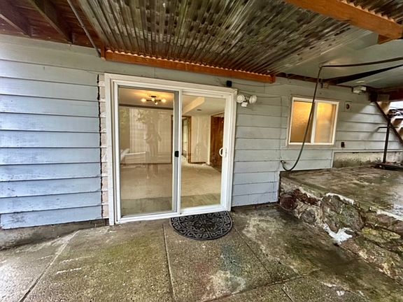 3rd image of 4158 39th Ave S #B