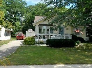 122 Leith St, Brighton, MI 48116