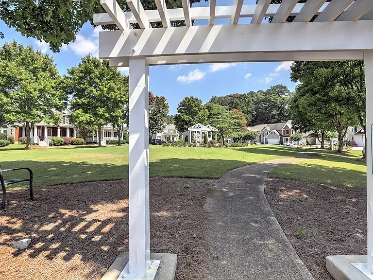 720 Gardenside Cir SE — Photo 16
