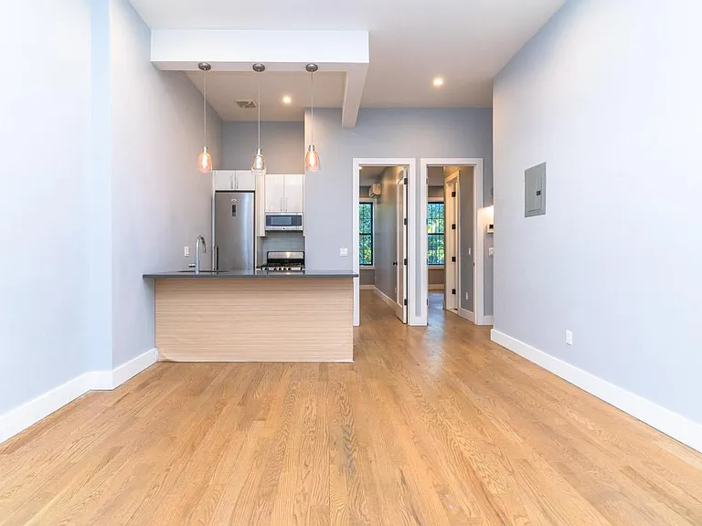 992 Broadway #3 — Photo 1