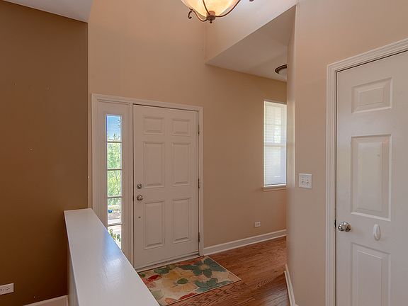 5th image of 2900 Glacier Way Unit F