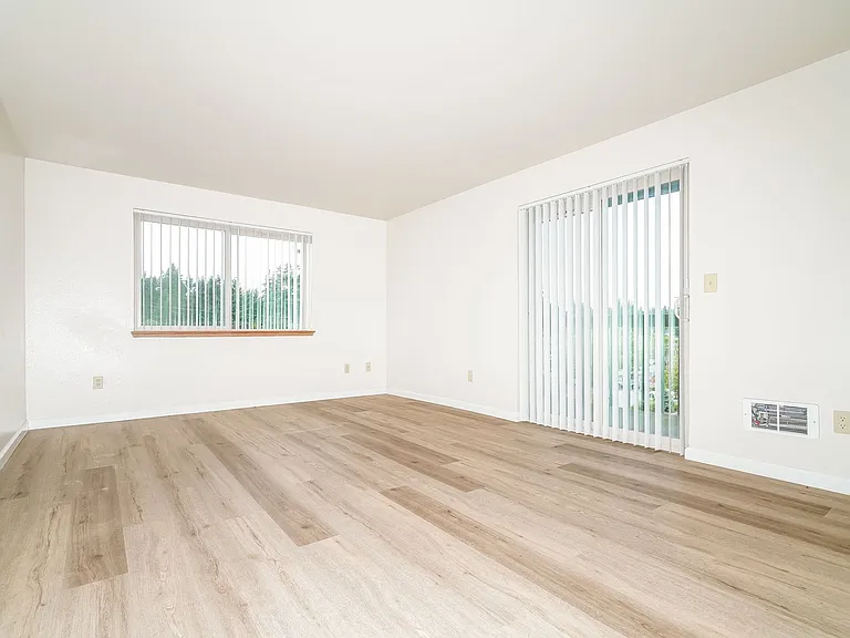 5709 Highway Pl — Photo 3