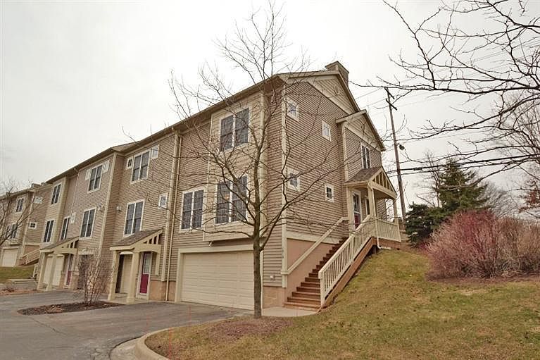 1st image of 1010 Bluestem Ln