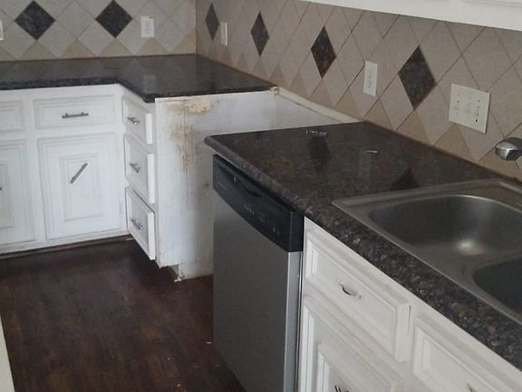 5th image of 10118 Glengate Ln