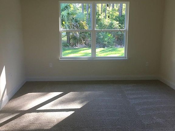 3rd image of 25 Lindberg Ln