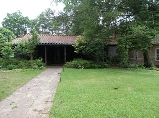 219 N Gulf St, Sanford, NC 27330