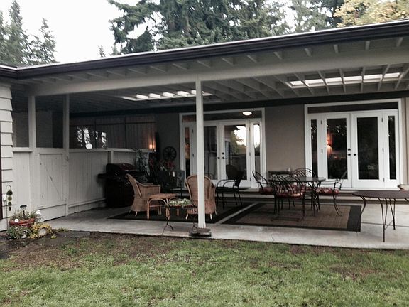 3rd image of 15629 Lake Hills Blvd