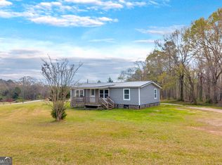 31 Woodland Dr, Canon, GA 30520