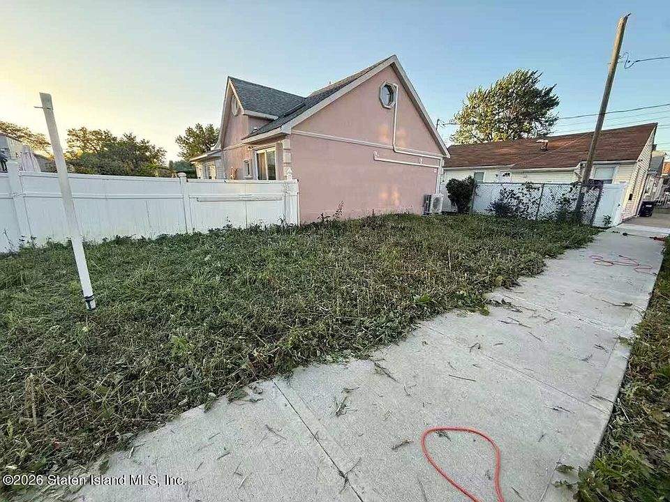 1st image of 237 Freeborn St