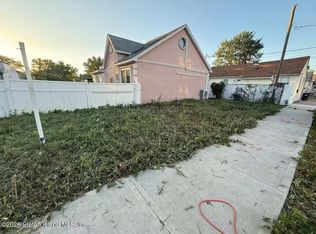 237 Freeborn St, Staten Island, NY 10306