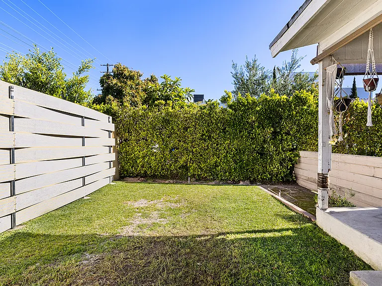 8411 Kittyhawk Ave — Photo 18