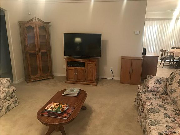 4th image of 2086 John Wayne Dr