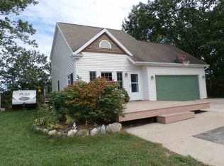 1129 Nordic Dr, Boyne City, MI 49712