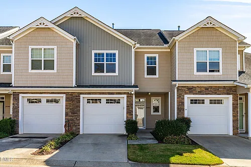 2522 Spring Oaks Way Photo 1