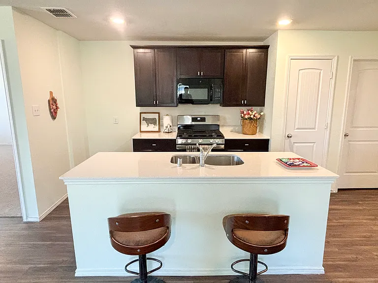 1614 Westfall Dr — Photo 5