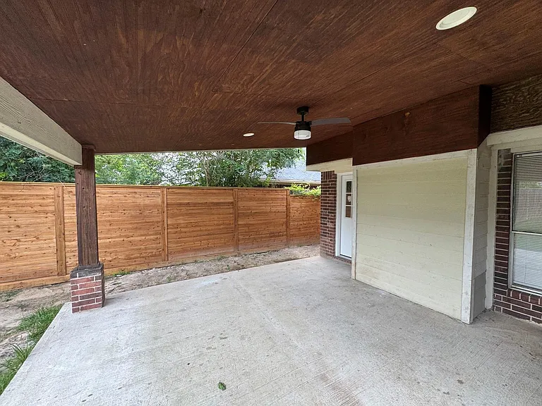 21111 Woodland Green Dr — Photo 27