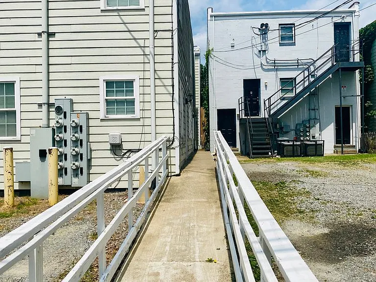 2502 P Street — Photo 5