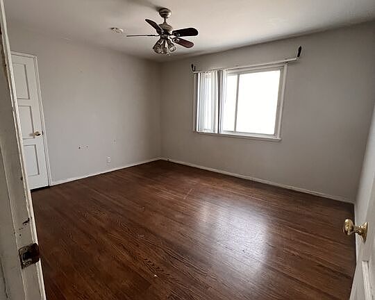 4th image of 8903 Ramsgate Ave