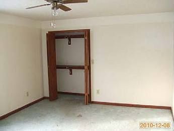 3rd image of 4333 Robertson Blvd